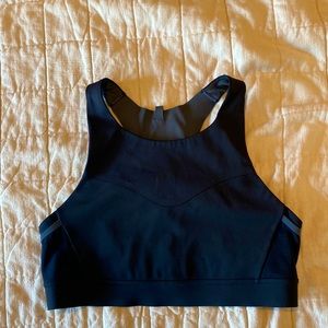 Brooks Drive 3 pocket sports bra